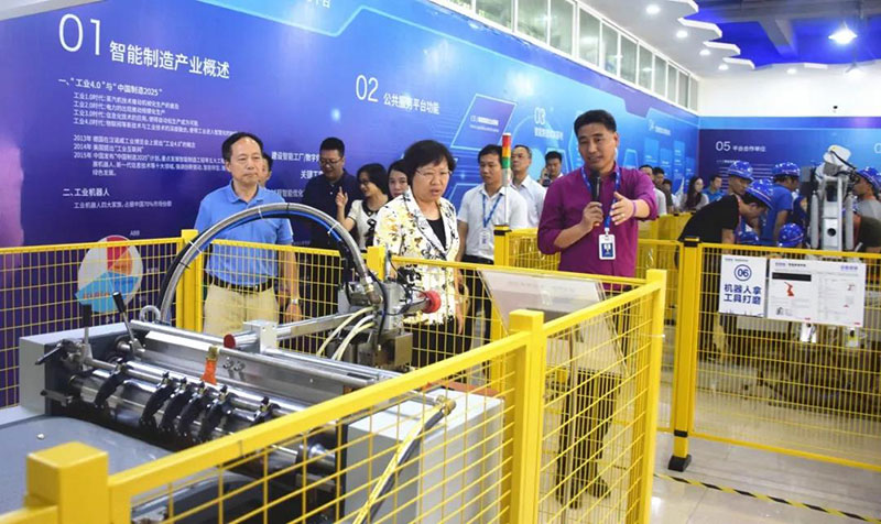 東莞市副市長喻麗君及相關領導組成的調研組到訪東莞倍增企業進行調研指導02