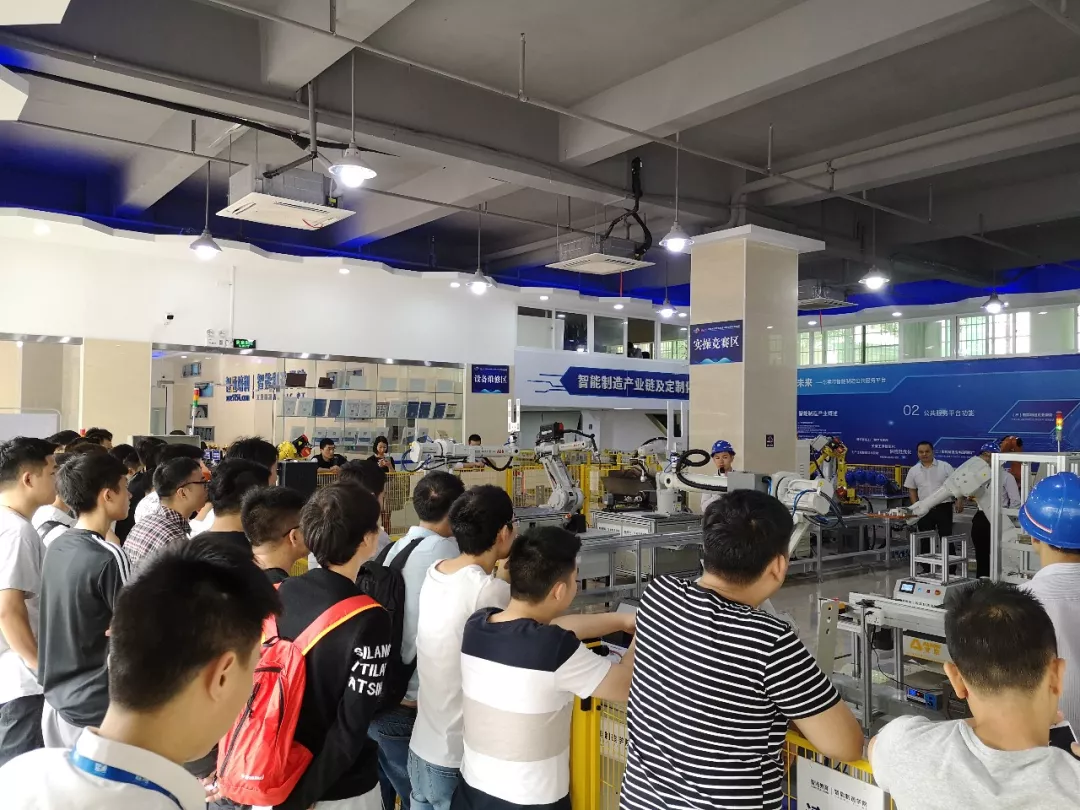 智通教育工業機器人免費公開課03